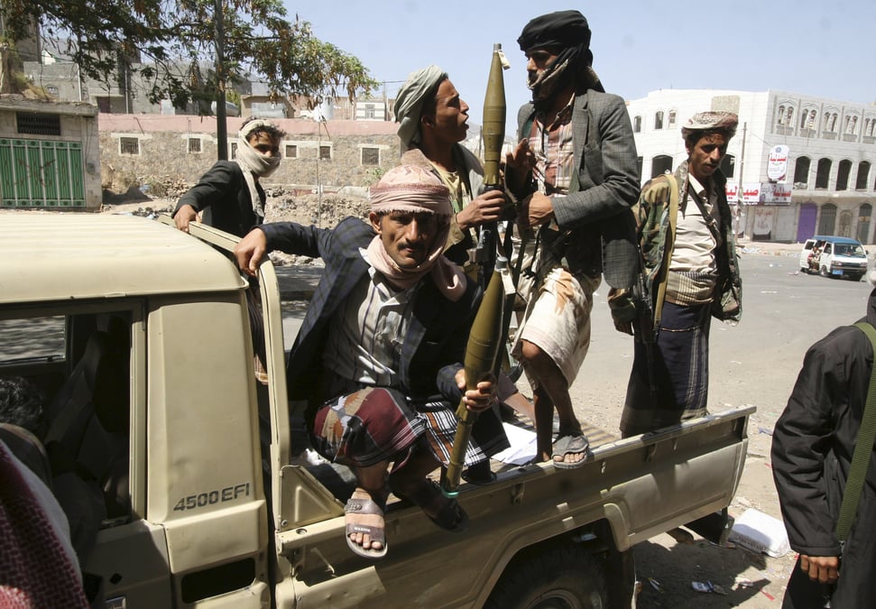 L’arabie saoudite forme des combattants au sol pour contrer les houthis au yemen