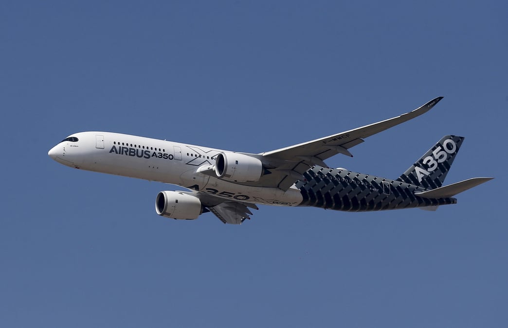 Airbus table sur 700 commandes d'avions en 2016