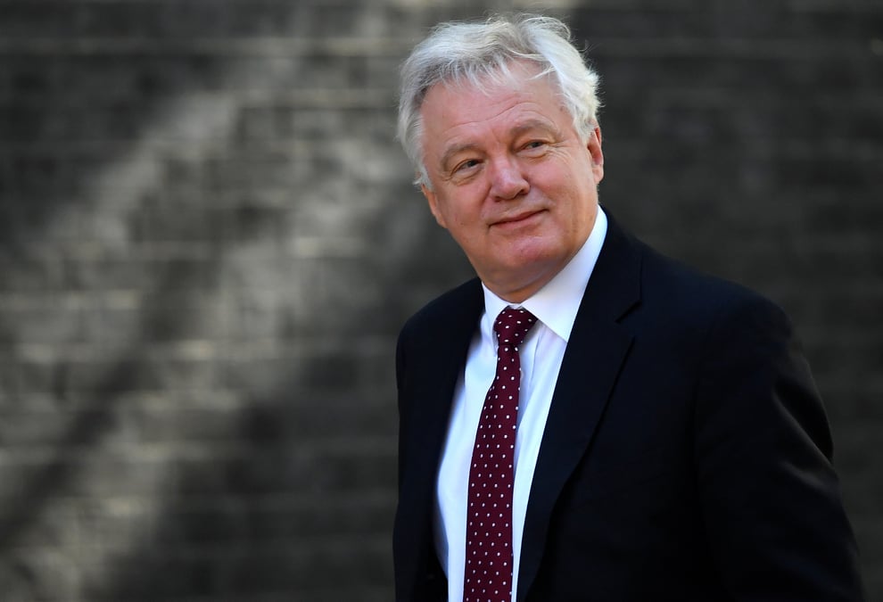Brexit: 30 a 40 deputes tories prets a voter contre le plan de may, avertit davis