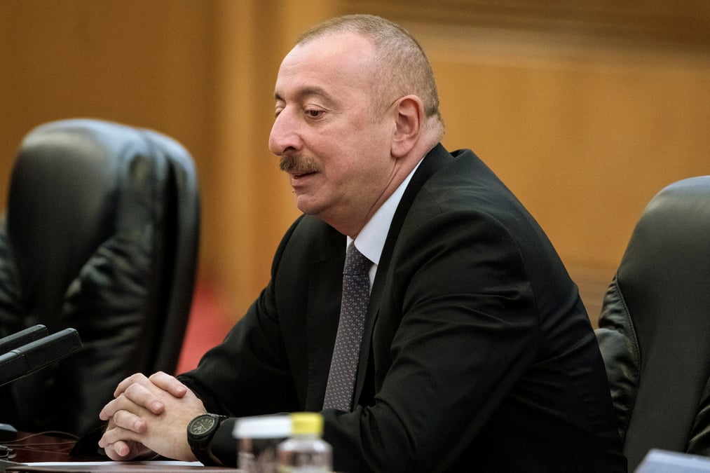 Bakou annonce la prise de la deuxieme ville du haut-karabakh, erevan dement
