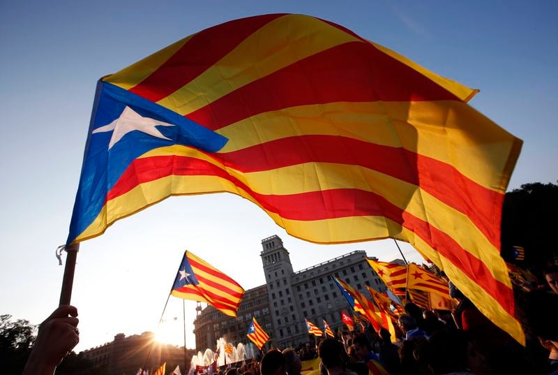 Un roi espagnol populaire, atout pour régler la crise catalane?