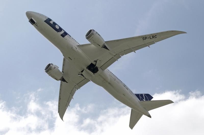 Un Boeing Dreamliner contraint à un atterrissage d'urgence
