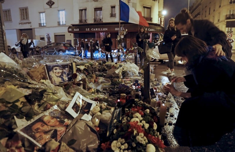 Hommage national aux victimes des attentats de paris le 27 novembre aux invalides
