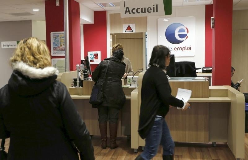 Rebsamen n'attend pas de miracle de la loi el khomri