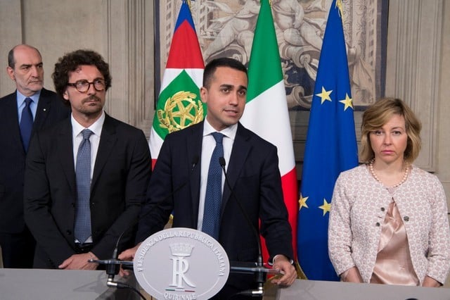 Le mouvement 5 etoiles et la ligue esperent finaliser un accord rapidement