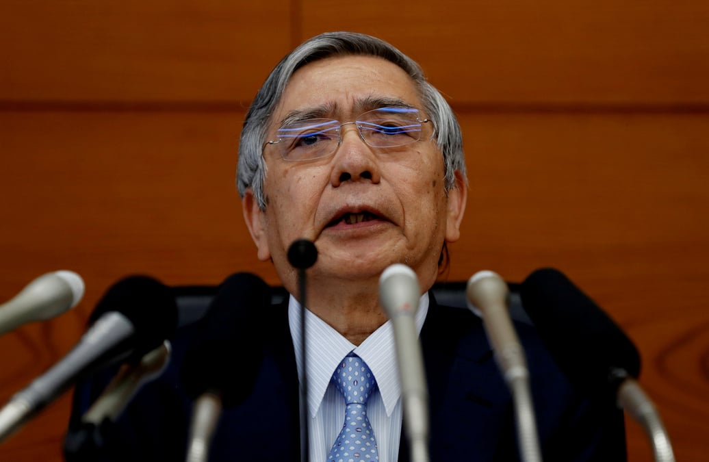 Kuroda exclut un resserrement de la politique monetaire de la boj