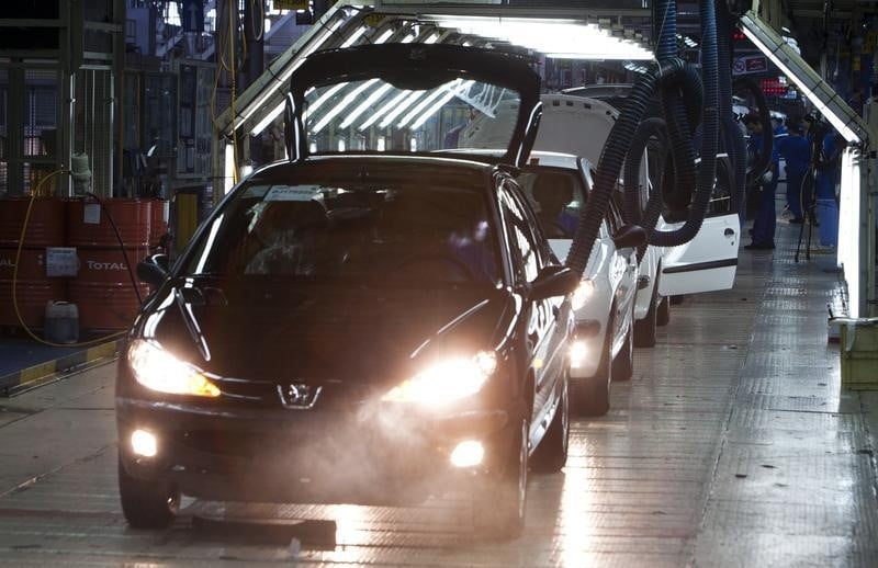 Psa peugeot citroen en discussions avancees pour revenir en iran