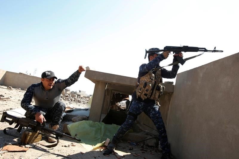 Combats rapproches a mossoul pres de la mosquee al nouri