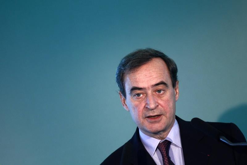 Lafarge affecté par les devises en 2013, maintient ses objectifs