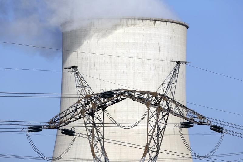 Trois gardes à vue au sujet des drones survolant des centrales