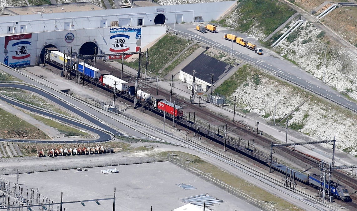 Quelque 2.100 migrants ont penetre sur le site eurotunnel