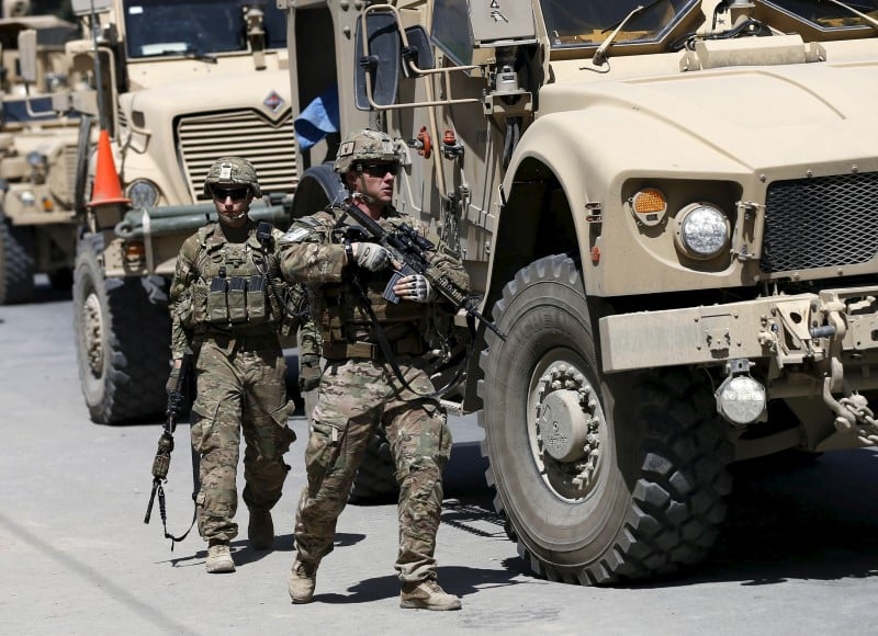 Les etats-unis ralentissent le retrait de leurs troupes d'afghanistan