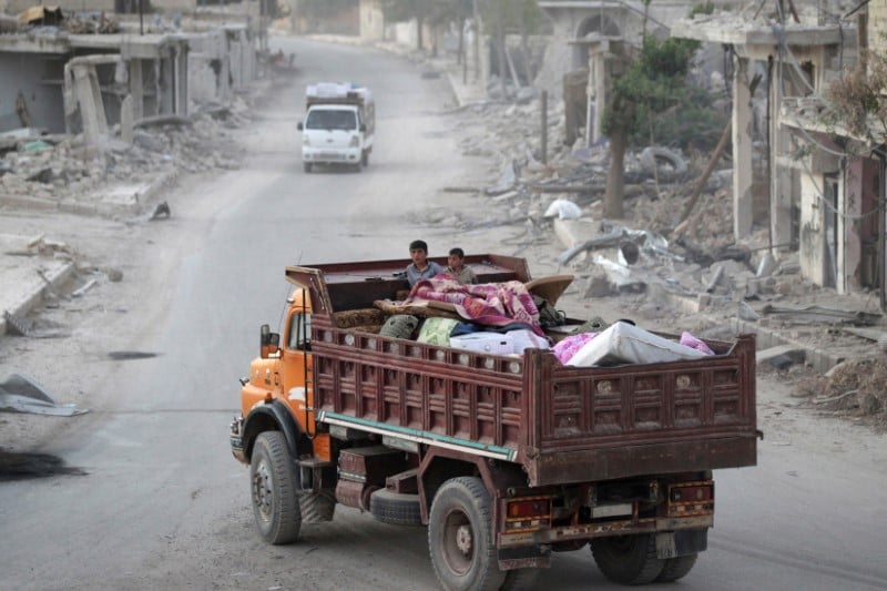 La france denonce les frappes contre les civils en syrie