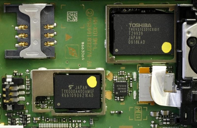 Toshiba cedera ses puces a un consortium mene par le japon