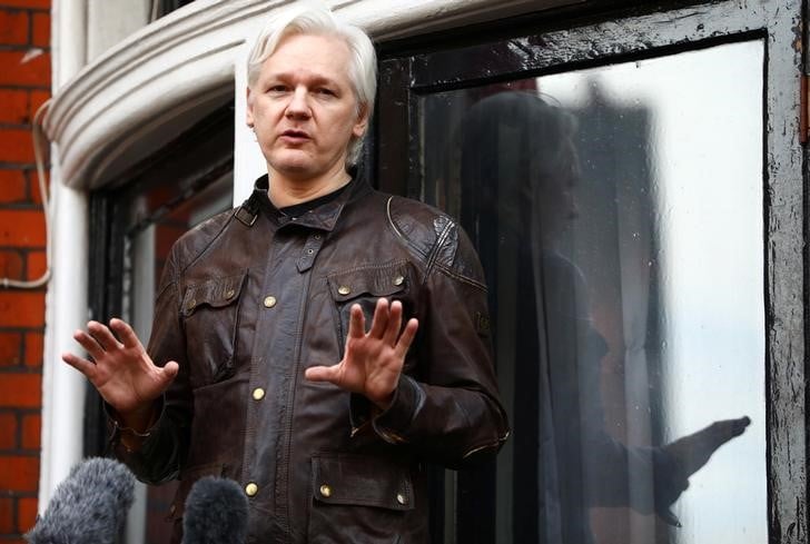 Grande-bretagne: mandat d'arret contre julian assange peut-etre leve mardi