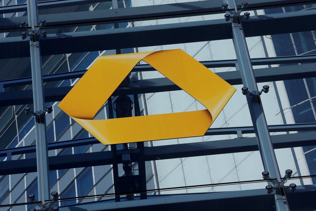 Mise en garde de l'europe contre le risque systemique, deutsche et commerzbank vises