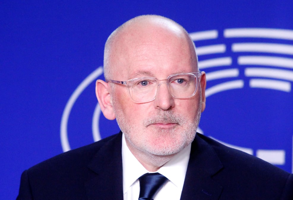 Le chef de file du parti socialiste europeen deplore le report du brexit