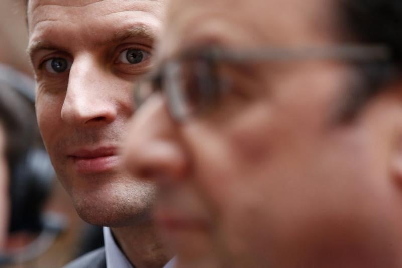 Les fideles de hollande tentent de marginaliser macron