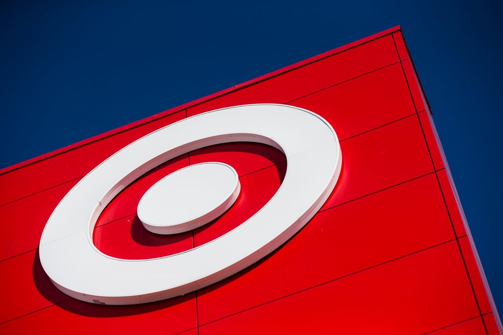 Un logo target sur un batiment du groupe
