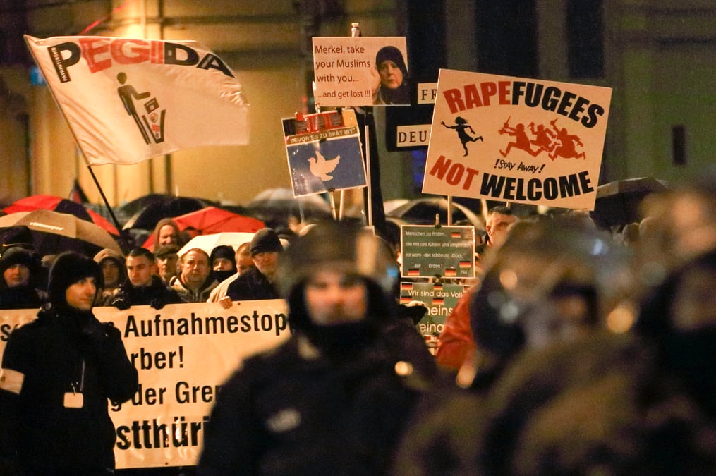 Violences en marge d'une manifestation d'extreme droite contre l'immigration a leipzig