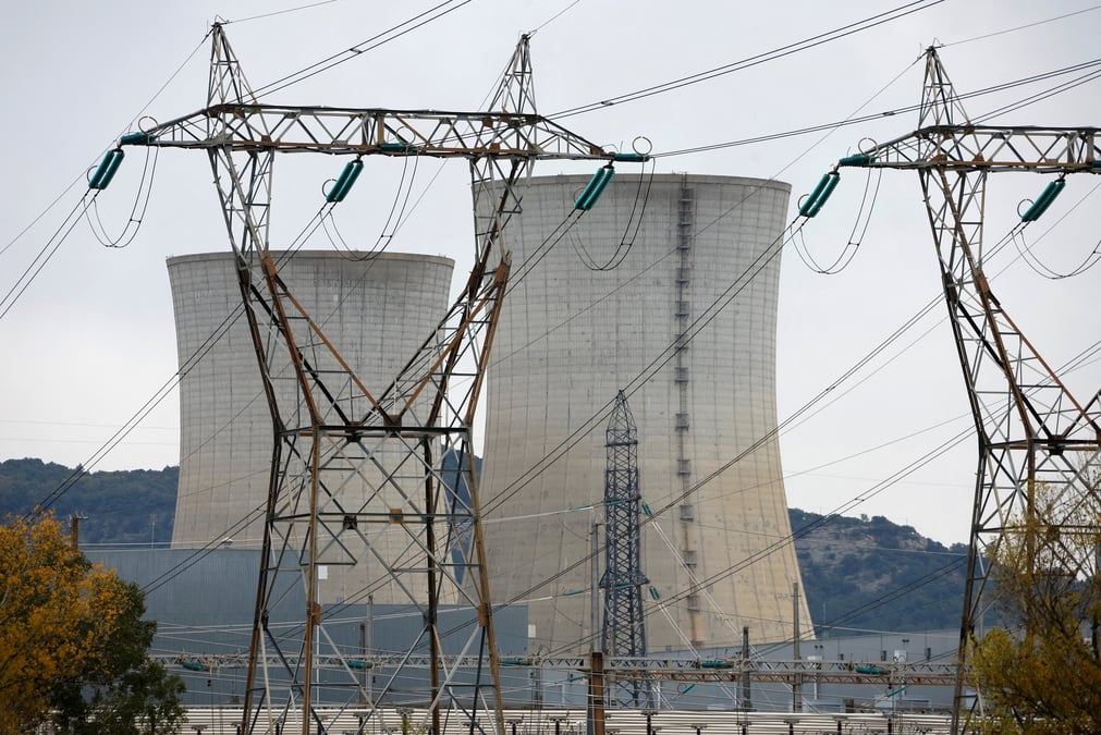Le site de la centrale nucleaire du tricastin a saint-paul-trois-chateaux