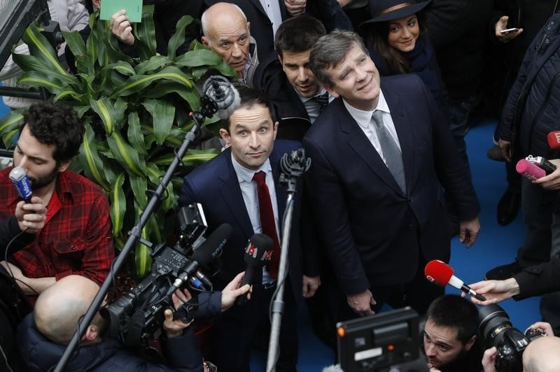Montebourg et peillon integrent l'equipe de campagne de hamon