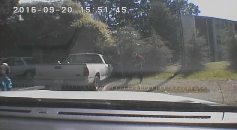 La police americaine rend publiques des videos de la mort de keith scott