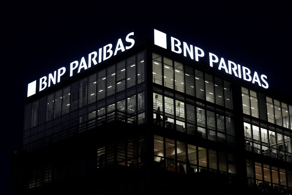Bnp paribas coupe ses salaries en russie de ses reseaux informatiques