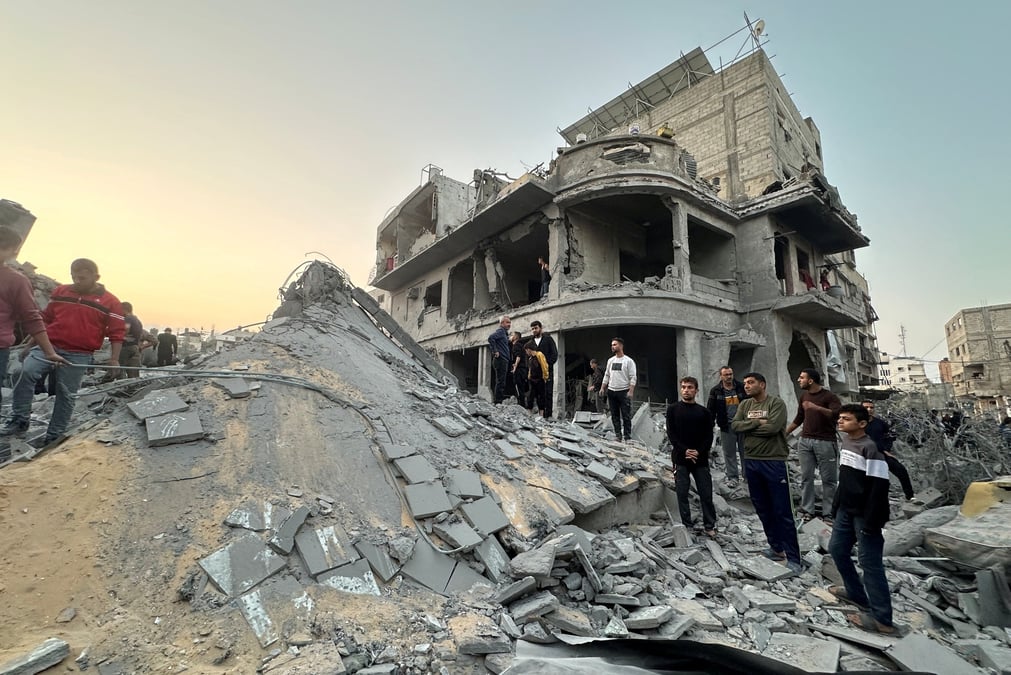 Aftermath of israeli strike on a house in gaza's jabalia
