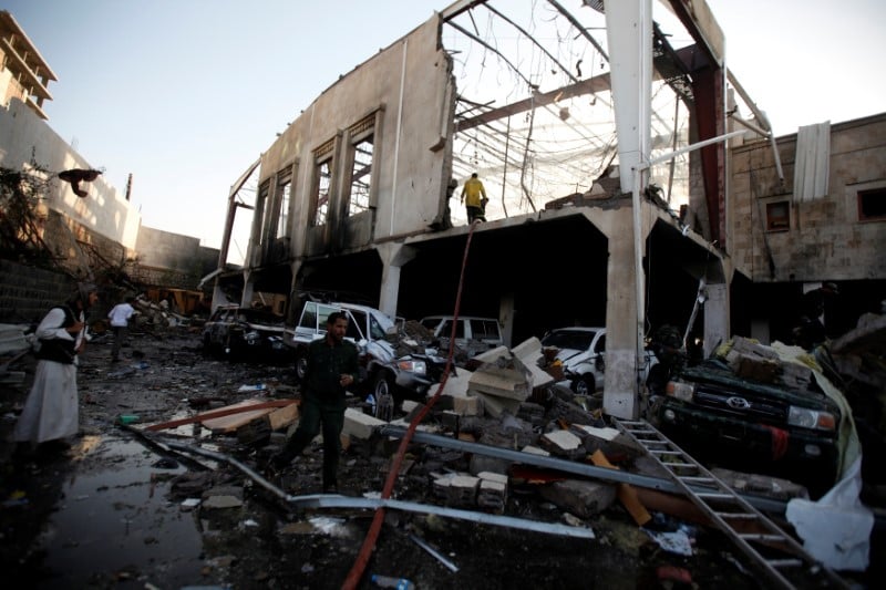 Plus de 400 morts apres un raid aerien au yemen