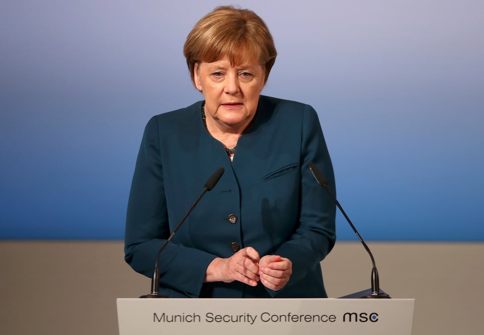 Merkel pour une collaboration avec la russie contre le terrorisme