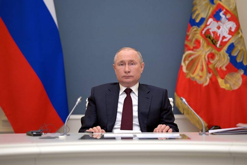 Poutine dit etre pret a accueillir zelenski pour des discussions