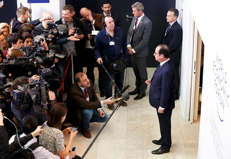 Francois hollande promet la poursuite des reformes apres l'annonce de la bce