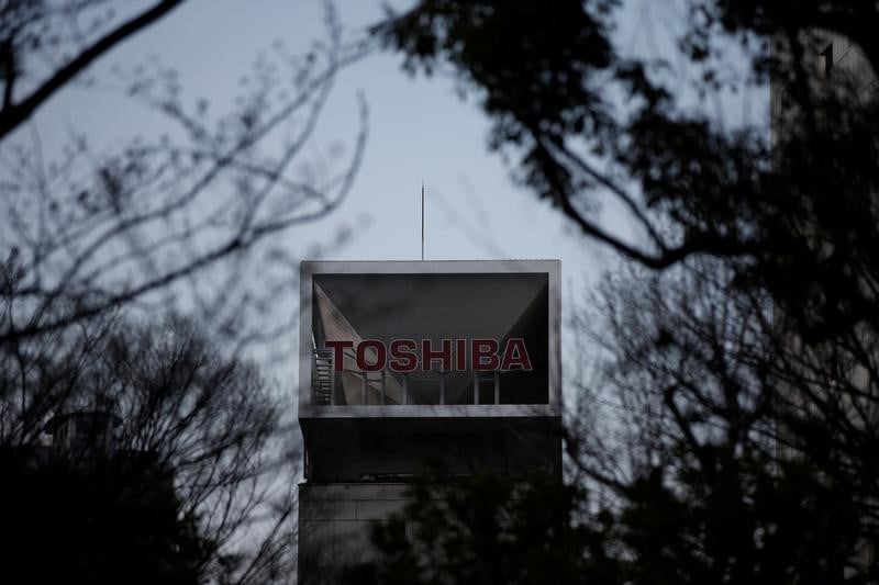 Toshiba ne pourra soumettre ses comptes dans les delais legaux