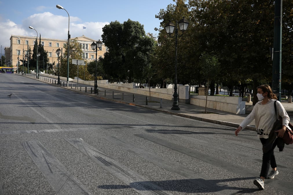 Coronavirus: le confinement prolonge jusqu'au 14 decembre en grece