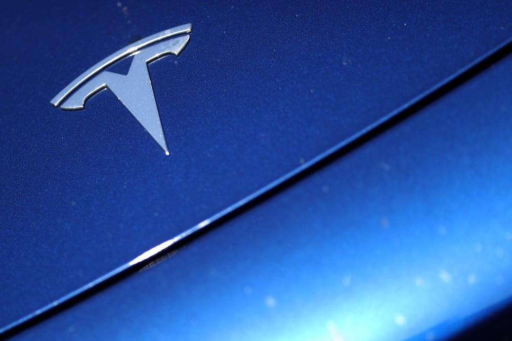 Tesla a suivre a wall street