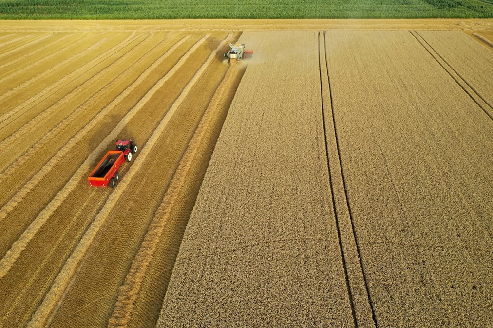 Des milliers d'agriculteurs francais gravement menaces par la chute des rendements