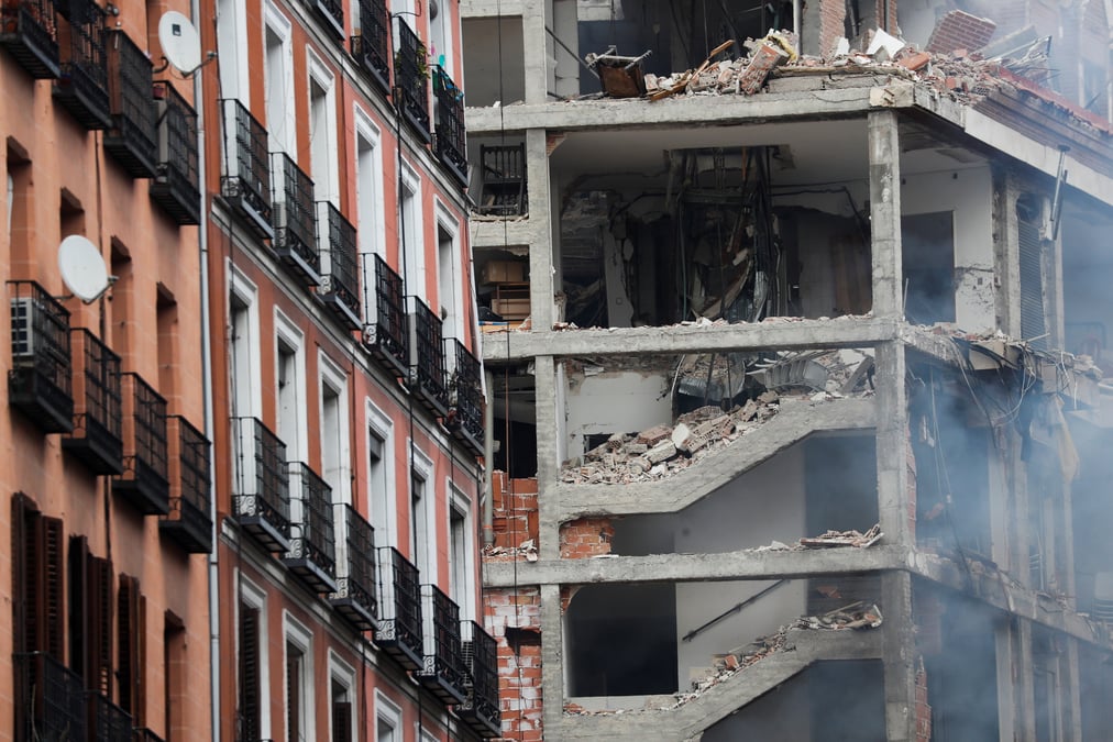 Un immeuble s'effondre a madrid, plusieurs blesses, selon tve