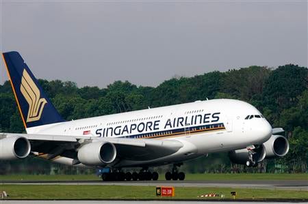 REPORT DE LA LIVRAISON DE HUIT A380 À SINGAPORE AIRLINES