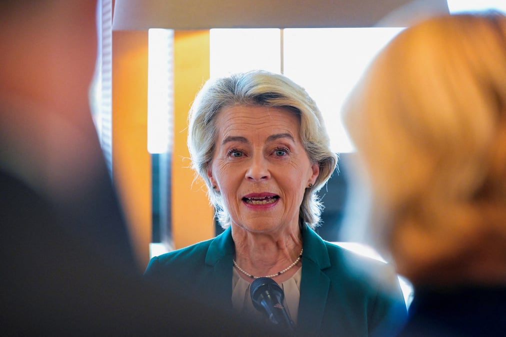 « La Russie dépense jusqu'à 9% de son PIB dans la défense. L'Europe dépense en moyenne 1,9%. Il y a quelque chose qui ne va pas dans cette équation », a affirmé Ursula von der Leyen.