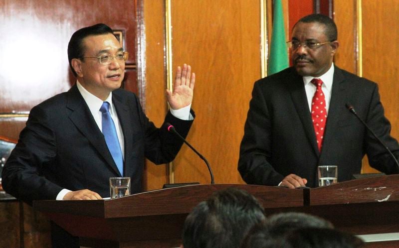 Pékin promet à l'Afrique 12 milliards de dollars de crédits