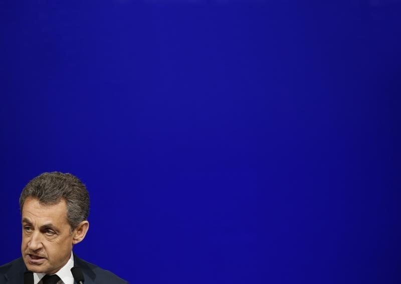 Sarkozy propose un groupe de travail avec les centristes sur la primaire
