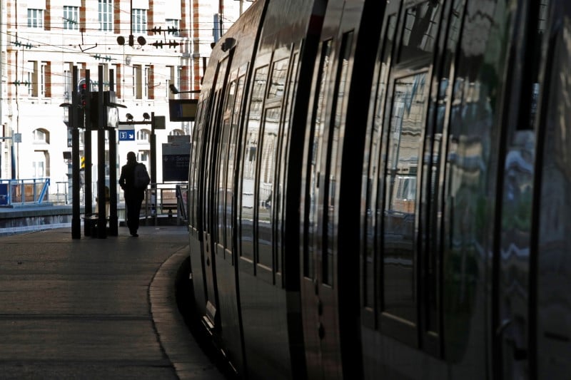 Sncf: sud-rail compte poursuivre la greve malgre les annonces