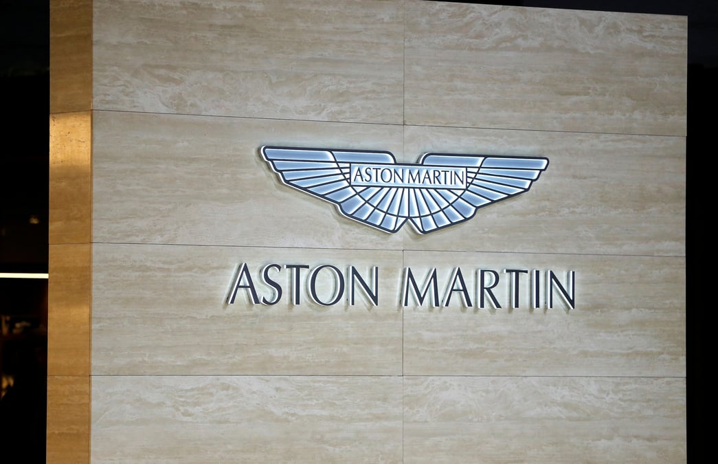 Aston martin dans le rouge, le titre plonge encore