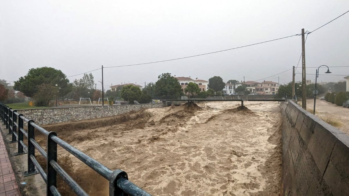 Des pluies torrentielles frappent le centre de la grece