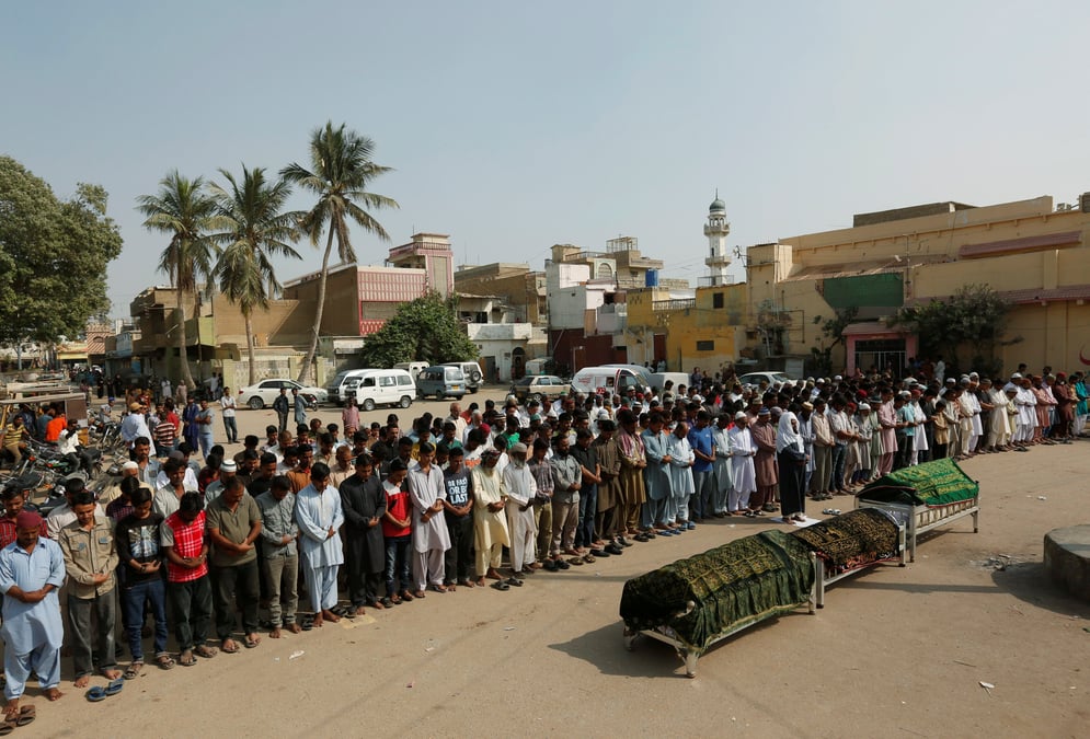 Un attentat revendique par l'ei fait au moins 52 morts au pakistan