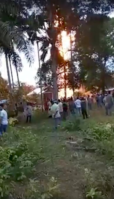L'incendie d'un puits de petrole tue dix personnes en indonesie