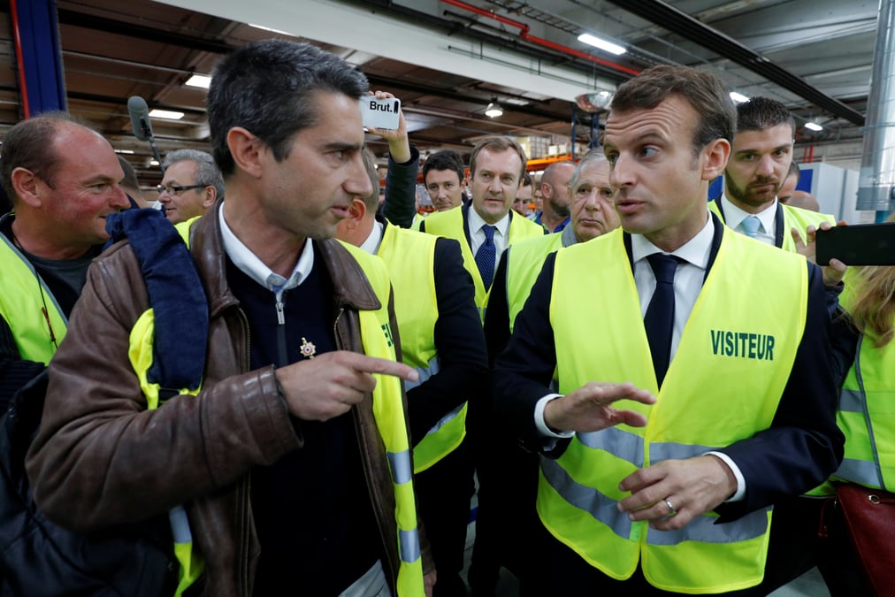 Whirlpool: macron defend le dialogue social face a un "insoumis"
