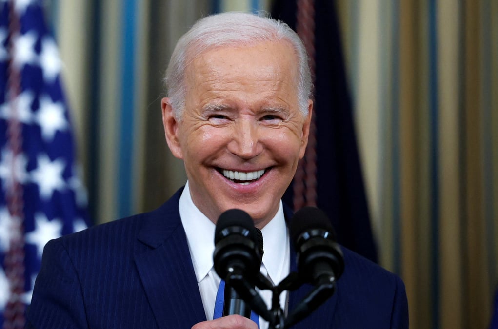 Le president americain joe biden tient une conference de presse a la maison blanche pour discuter des resultats des elections de mi-mandat