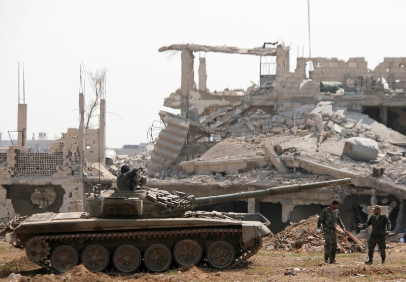 L'armee syrienne reprend son offensive dans le sud de damas
